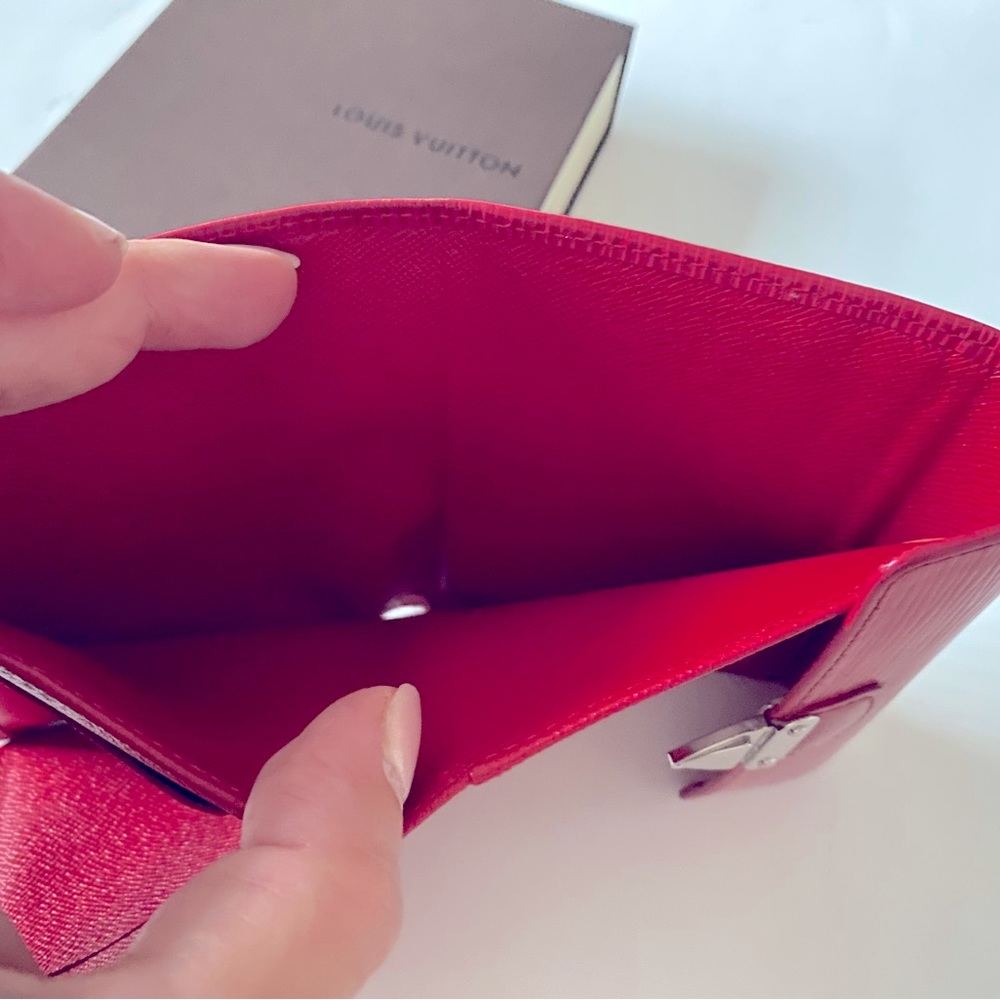 🎉HP🎉Louis Vuitton Red Wallet Trifold Epi Leather - Picture 9 of 11